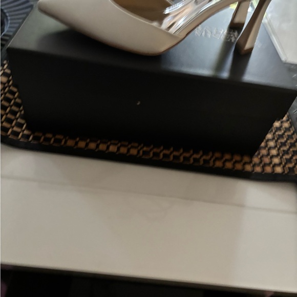 Badgley Mischka Elegant White Heels - Picture 5 of 8